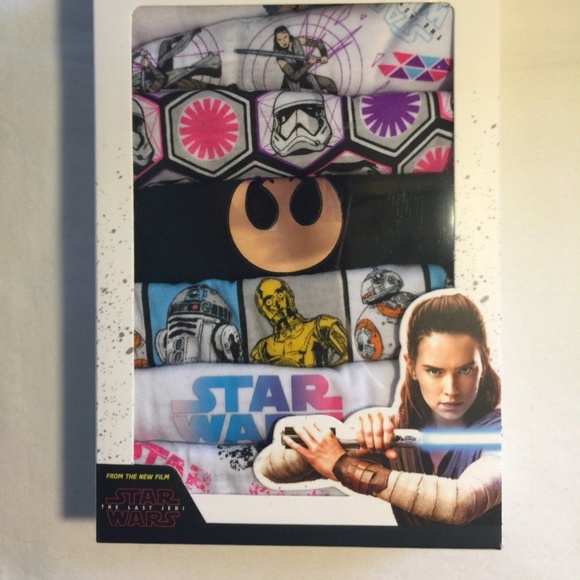 Girl's Star Wars 7 Pack of Hipsters Panties New! - Picture 2 of 6